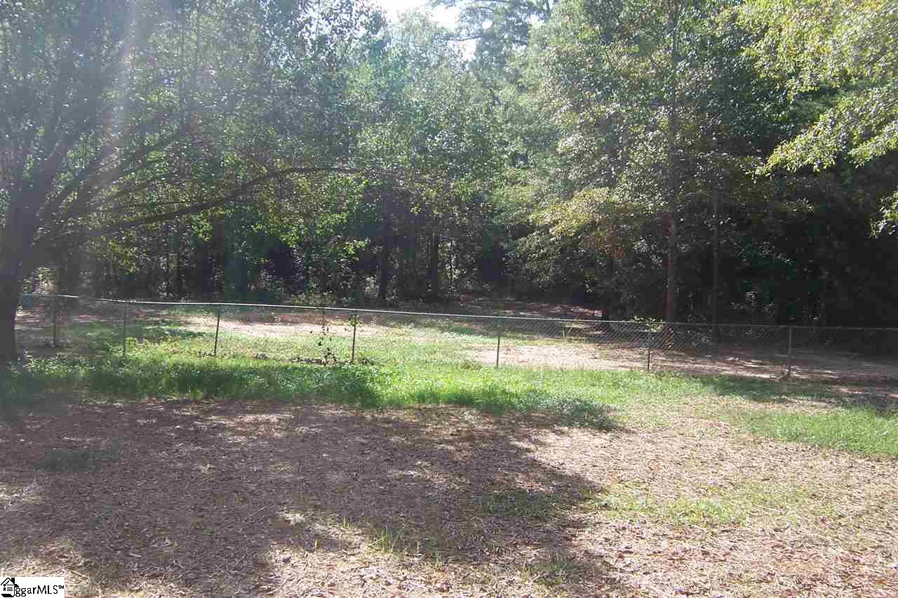 112 Epps Road Belton, SC 29627 - Photo 3 of 18
