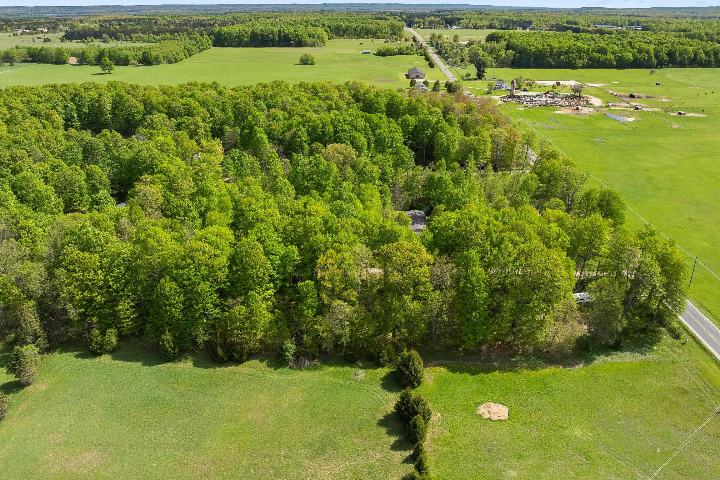 2799 Lake Ann Road Interlochen, MI 49643 - Photo 7 of 11