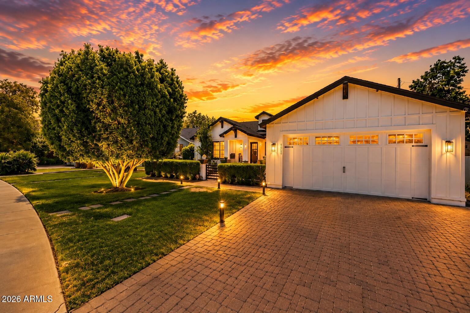 3655 East Piccadilly Road Phoenix, AZ 85018 - Photo 35 of 35 Front