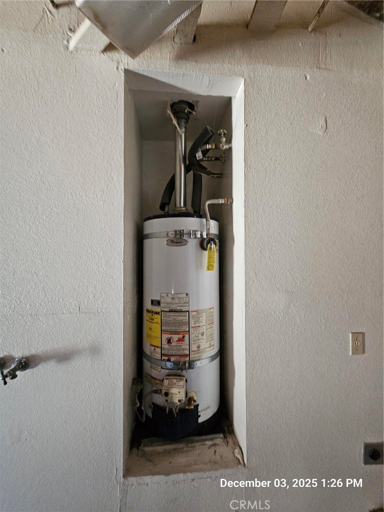 18891 Rock Springs Road Hesperia, CA 92345 - Photo 25 of 25 a view of water heater room