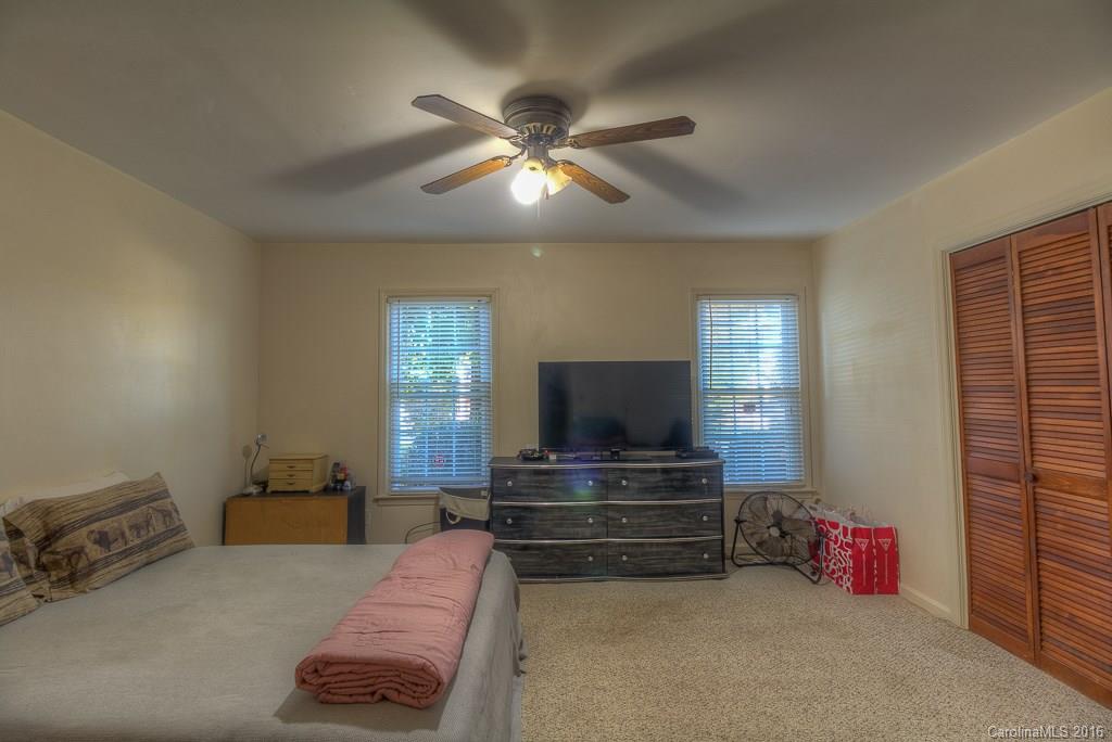 6432 Sullins Road Charlotte, NC 28214 - Photo 11 of 18 Gallery Image 11