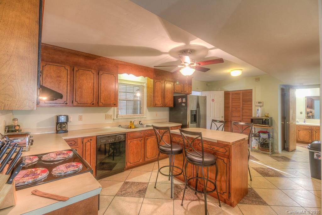 6432 Sullins Road Charlotte, NC 28214 - Photo 7 of 18 Gallery Image 7