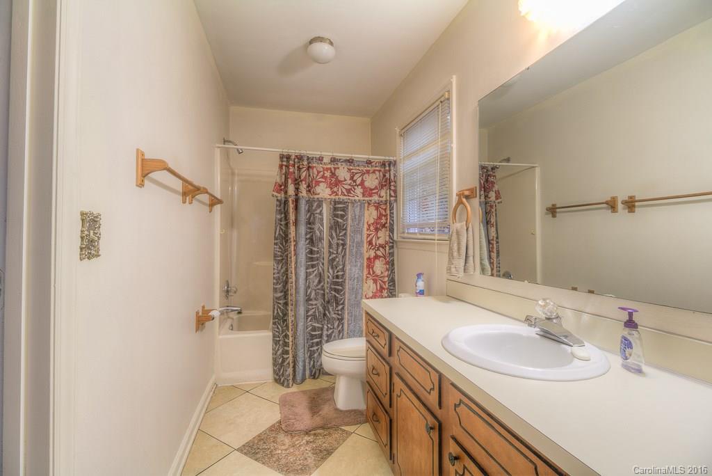 6432 Sullins Road Charlotte, NC 28214 - Photo 8 of 18 Gallery Image 8