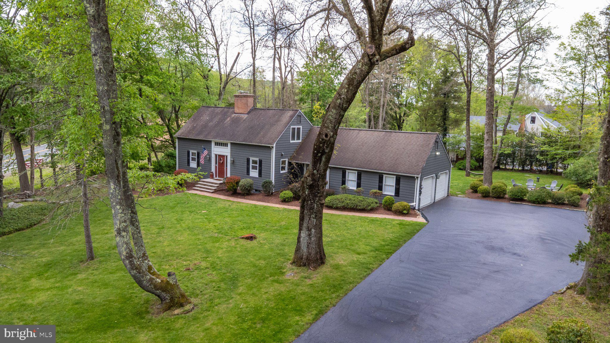 1 W Road Boonton, NJ 07005 - Photo 5 of 45 Charming home nestled in lush greenery.