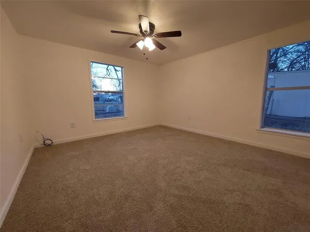 $1,150 | 606 West Washington Avenue, Whitney, TX 76692