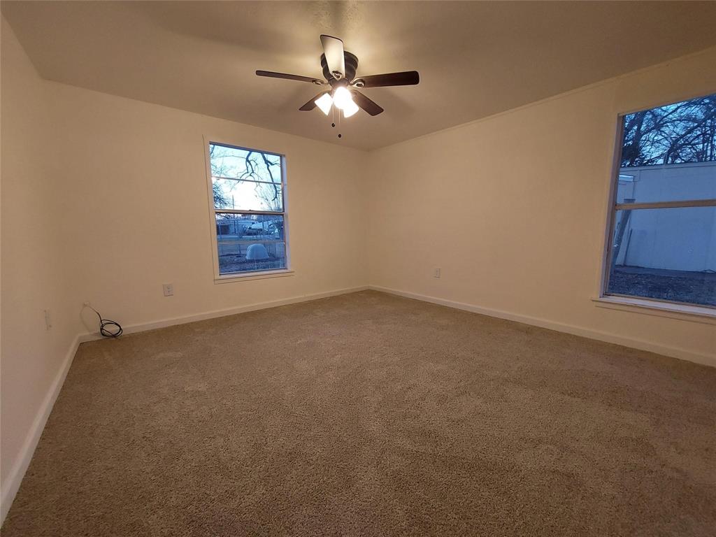 606 West Washington Avenue Whitney, TX 76692 - Photo 13 of 21