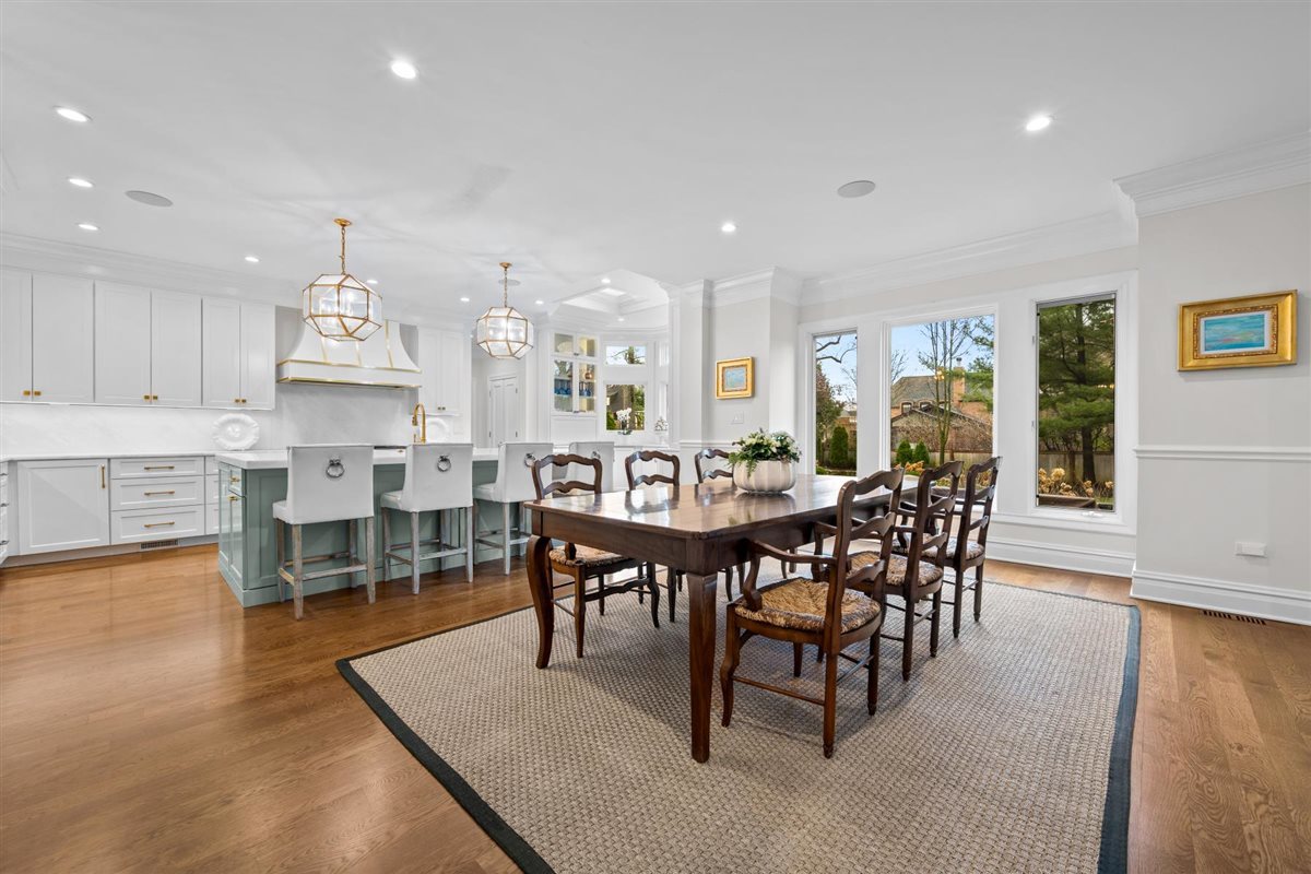 562 Earlston Road Kenilworth, IL 60043 - Photo 15 of 65