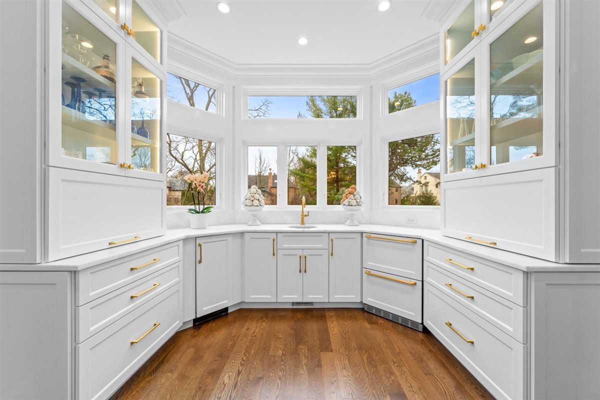 562 Earlston Road Kenilworth, IL 60043 - Photo 21 of 65