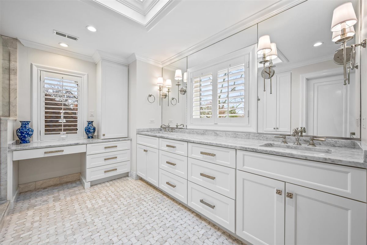 562 Earlston Road Kenilworth, IL 60043 - Photo 30 of 65