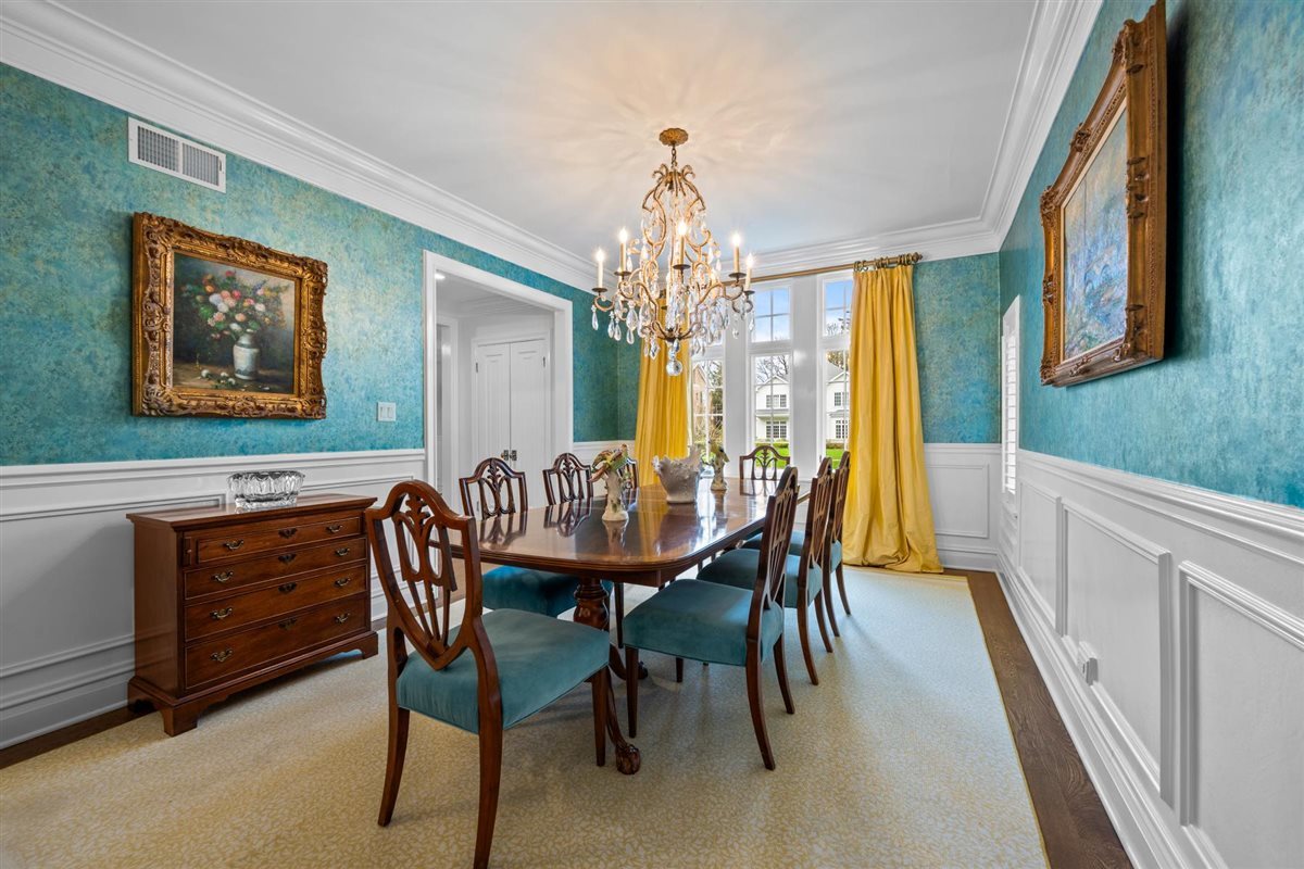 562 Earlston Road Kenilworth, IL 60043 - Photo 4 of 65