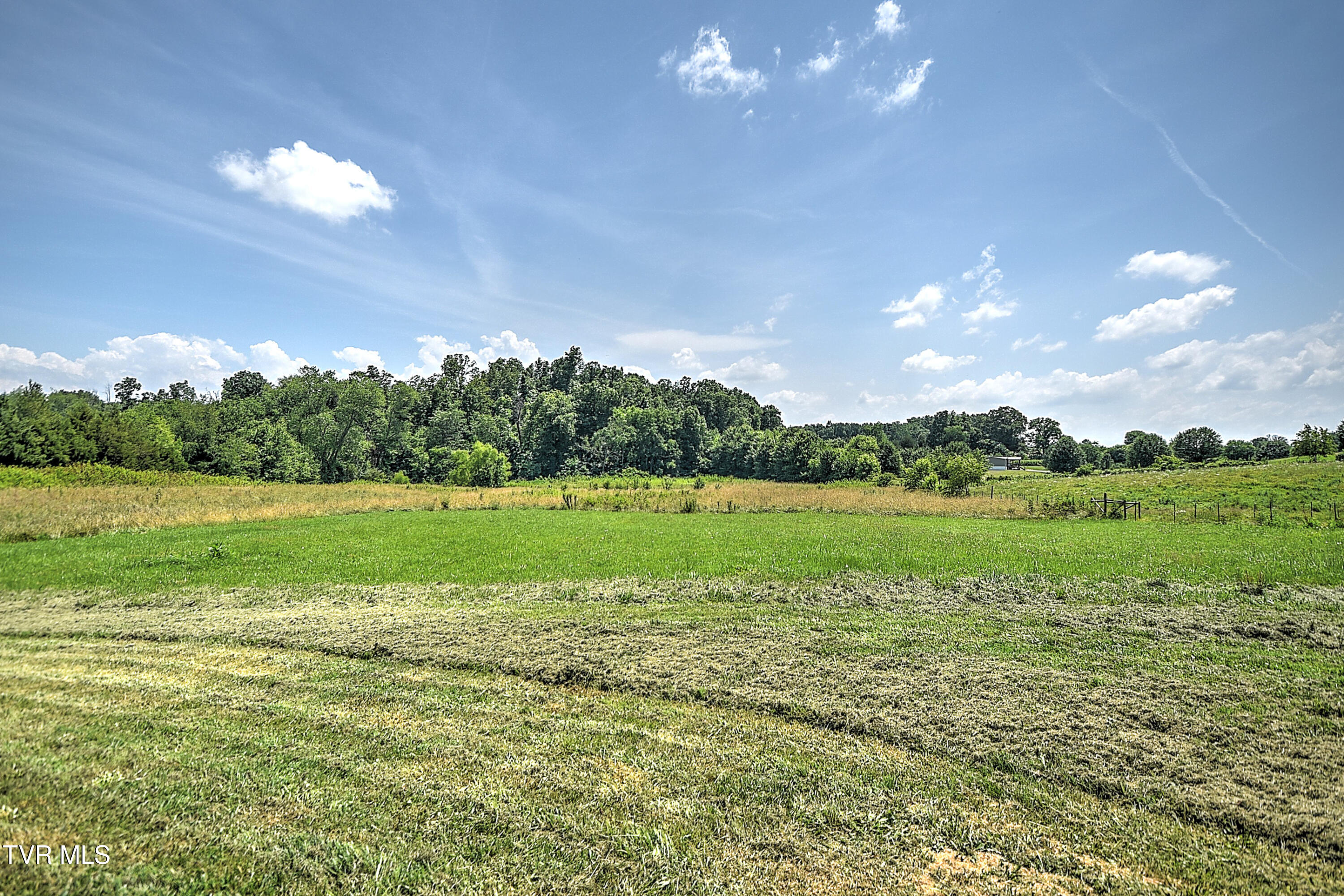 60 Lazy Brook Road Chuckey, TN 37641 - Photo 4 of 53 60 Lazy Brook CC-40