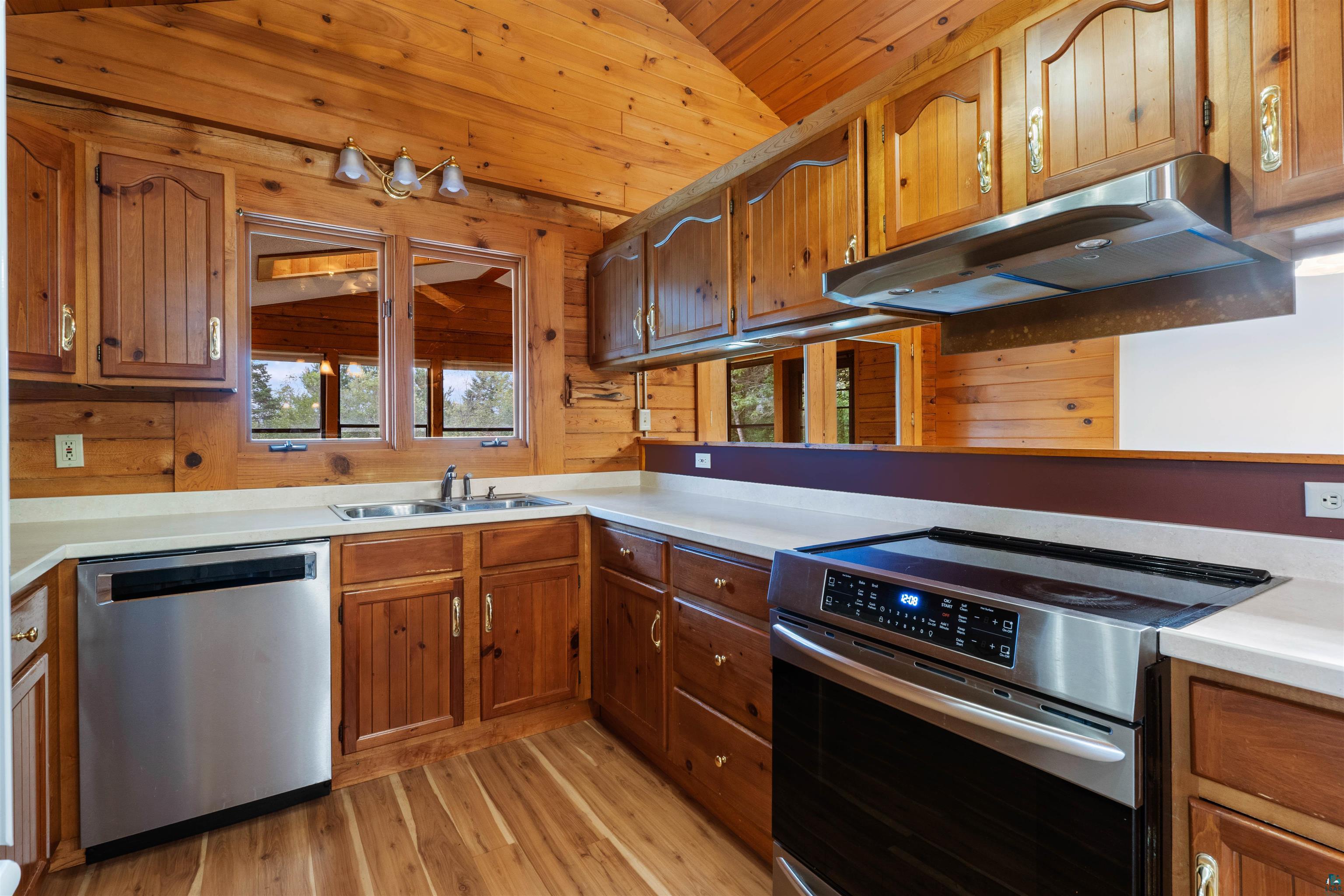 5373 Lester River Road Duluth, MN 55804 - Photo 13 of 39 Gallery Image 13