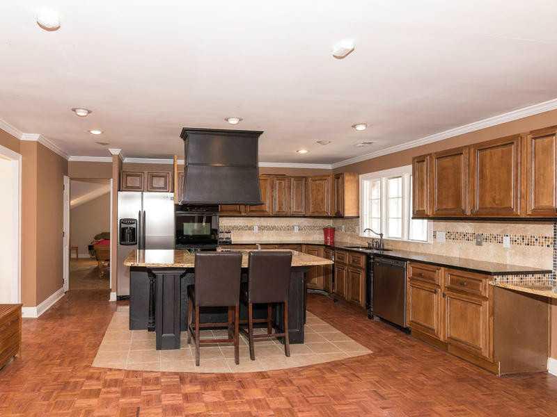 7902 Fall Creek Road Indianapolis, IN 46256 - Photo 2 of 24 Gallery Image 2