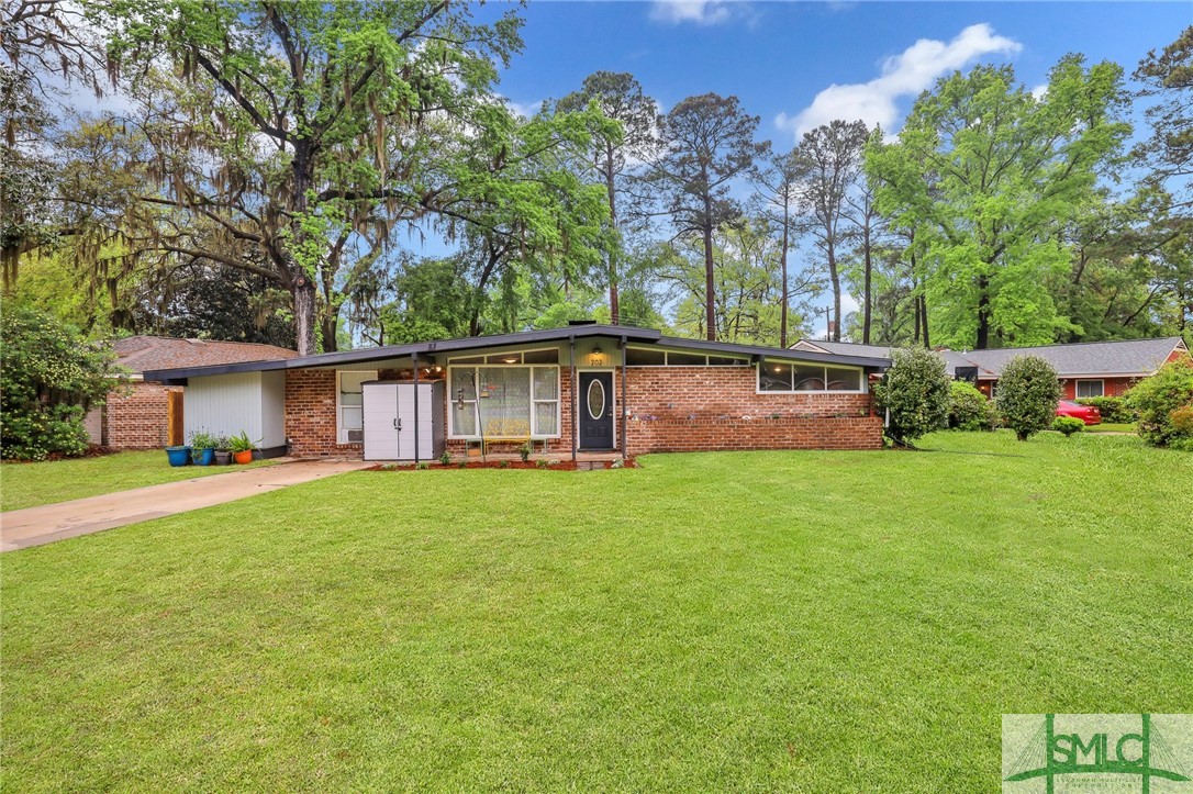 202 Tanglewood Road Savannah, GA 31419 - Photo 1 of 37