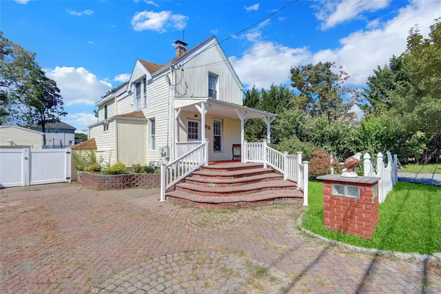 $599,000 | 66 Center Avenue, Bay Shore, NY 11706