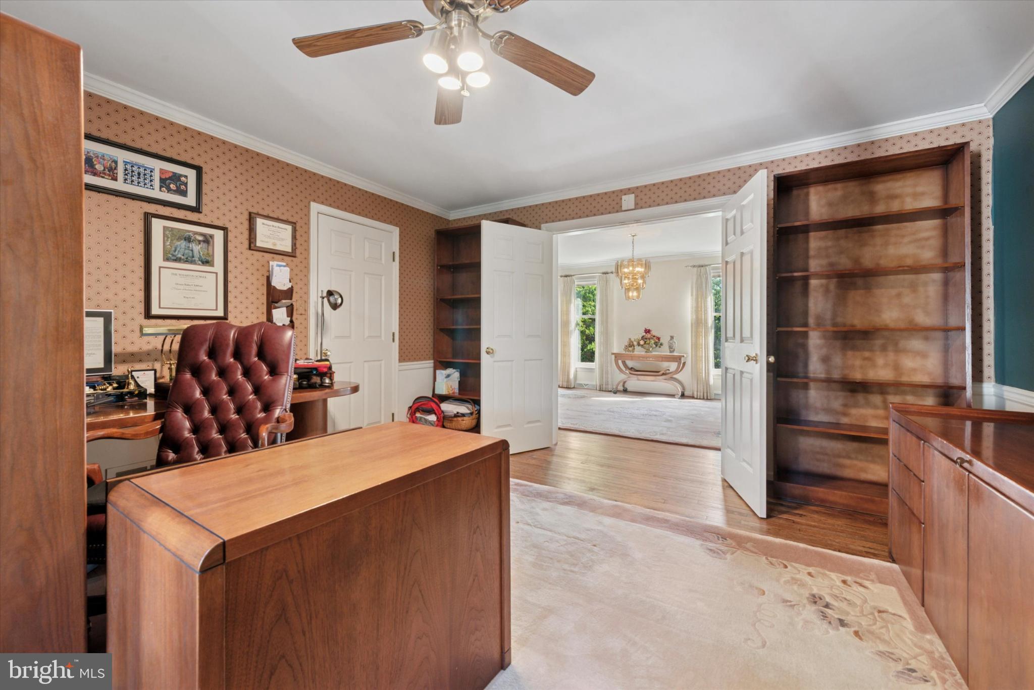 856 Monteith Drive Wayne, PA 19087 - Photo 20 of 35 a view of a kitchen and dining room