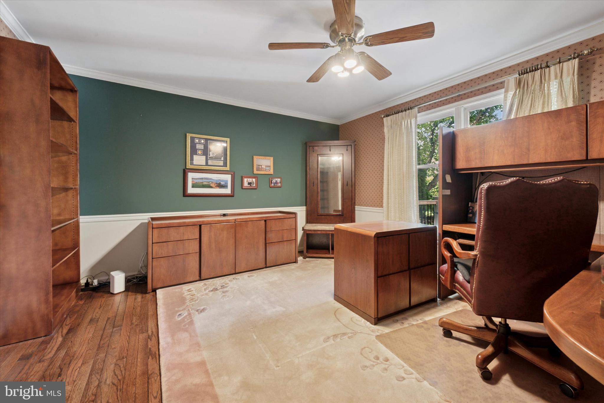 856 Monteith Drive Wayne, PA 19087 - Photo 21 of 35 a living room with furniture and a flat screen tv