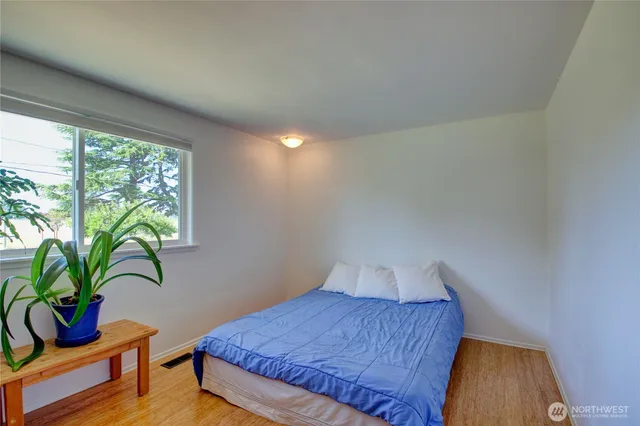 $665,000 | 16005 Laconner Whitney Road, La Conner, WA 98257