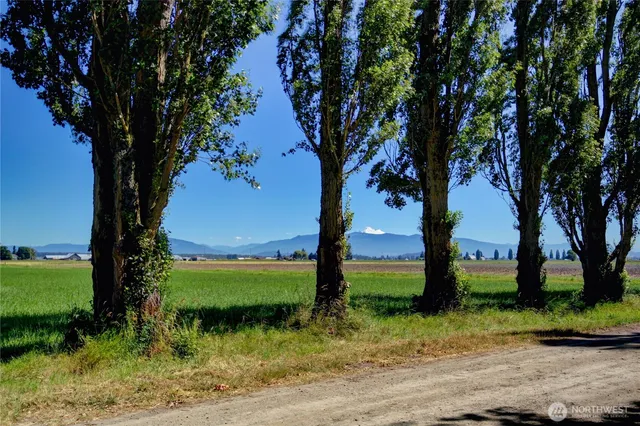 $665,000 | 16005 Laconner Whitney Road, La Conner, WA 98257