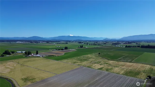 $665,000 | 16005 Laconner Whitney Road, La Conner, WA 98257