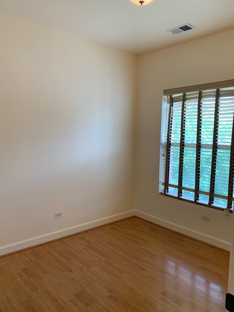 4858 South Indiana Avenue, Unit 204 Chicago, IL 60615 - Photo 3 of 14