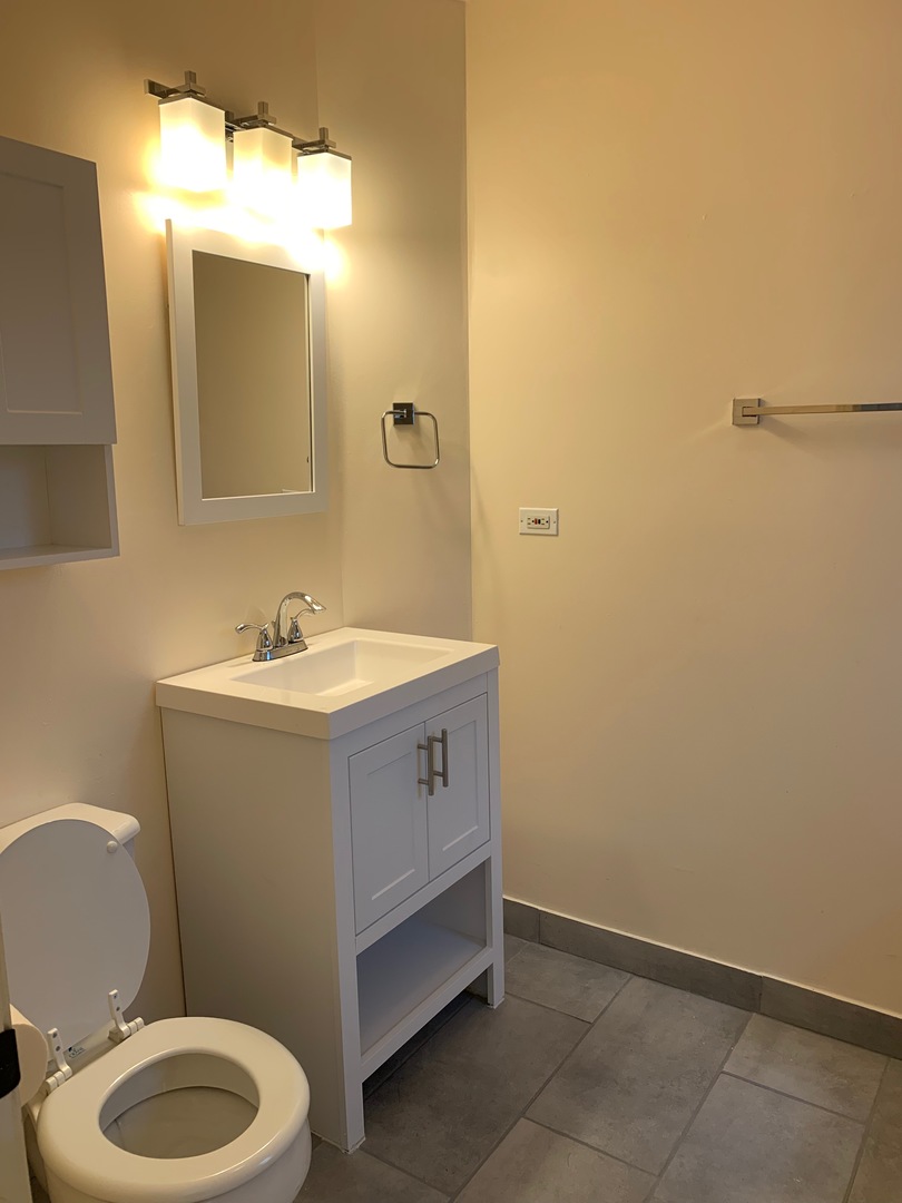 4858 South Indiana Avenue, Unit 204 Chicago, IL 60615 - Photo 5 of 14