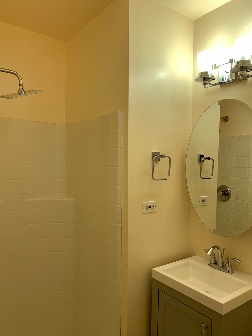 4858 South Indiana Avenue, Unit 204 Chicago, IL 60615 - Photo 9 of 14