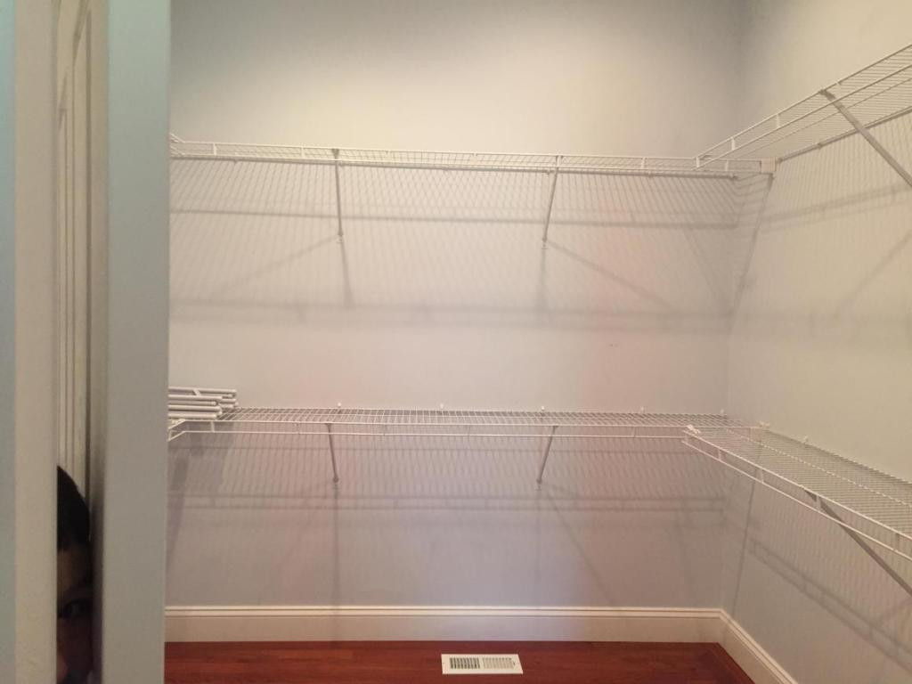 2834 Dry Creek Road Duffield, VA 24244 - Photo 14 of 24 Huge WalkIn Closet in Master