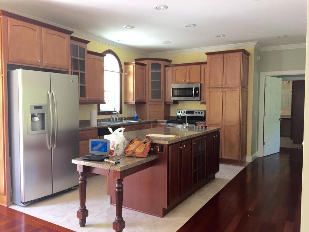 2834 Dry Creek Road Duffield, VA 24244 - Photo 4 of 24 Beautiful Kitchen