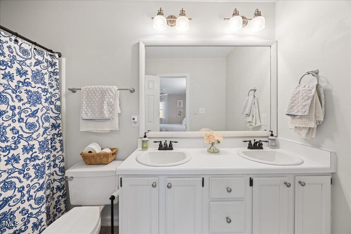 1052 Mills Street Raleigh, NC 27608 - Photo 21 of 36 21-2A1A6664