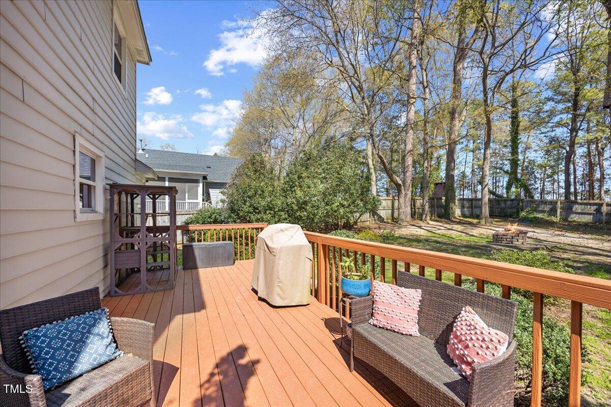 1052 Mills Street Raleigh, NC 27608 - Photo 26 of 36 26-2A1A6707