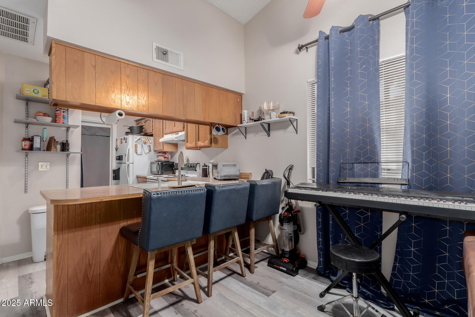 170 East Guadalupe Road, Unit 14 Gilbert, AZ 85234 - Photo 13 of 43 11 Guadalupe