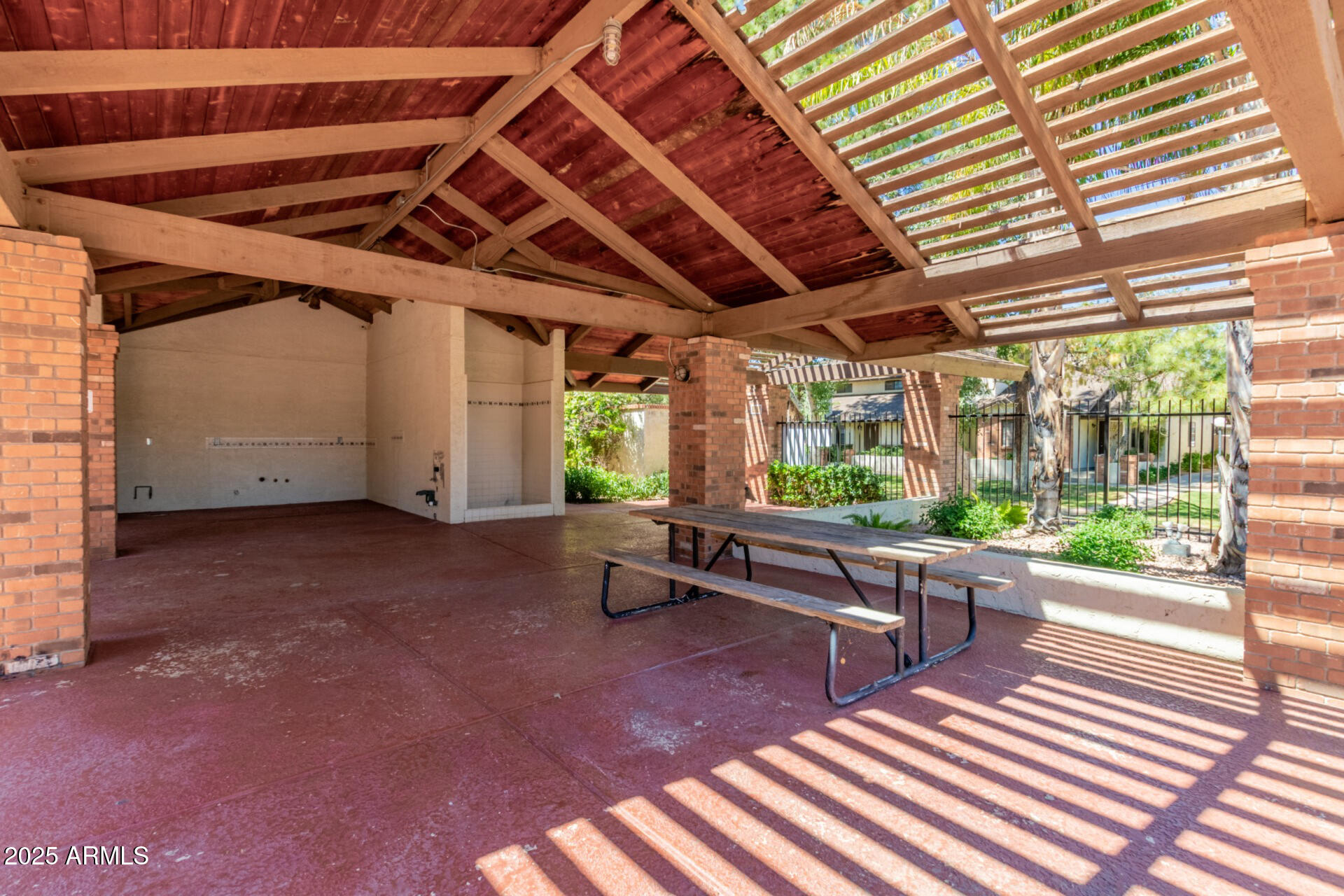 170 East Guadalupe Road, Unit 14 Gilbert, AZ 85234 - Photo 36 of 43 36 Guadalupe