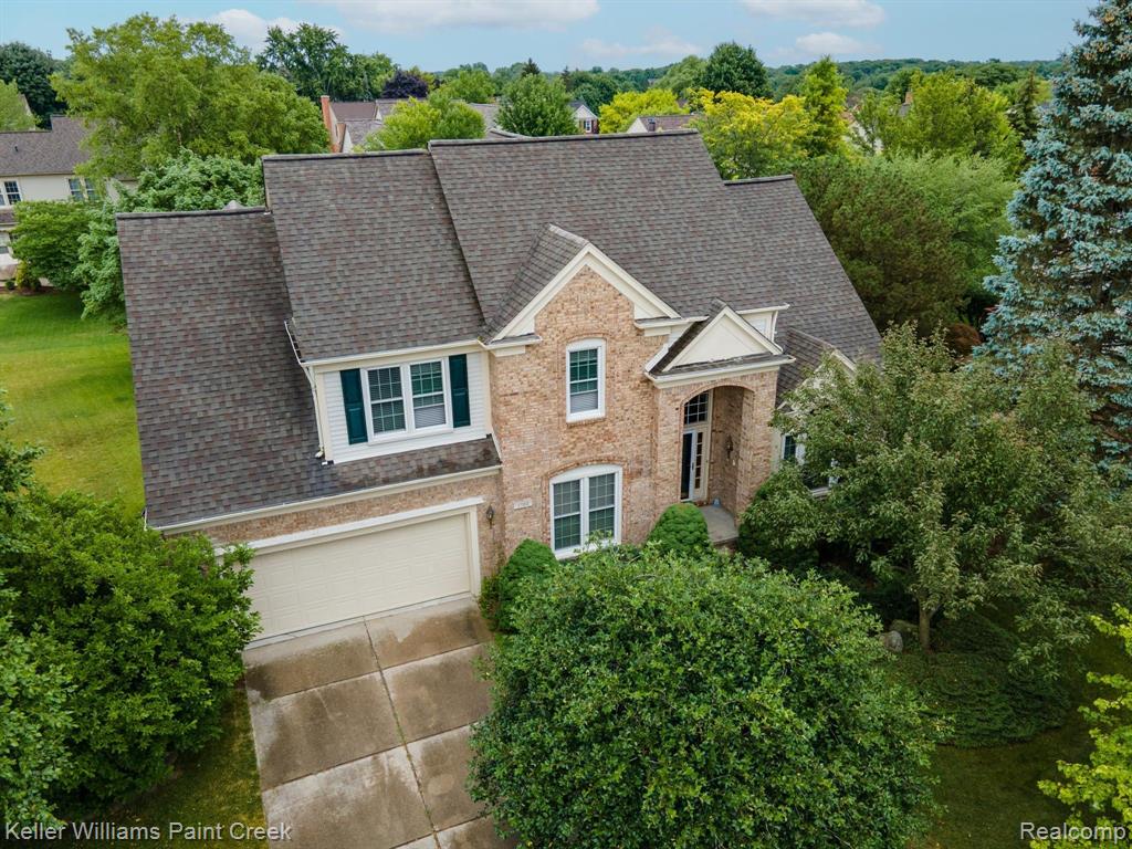 1704 Devonwood Drive Rochester Hills, MI 48306 - Photo 1 of 38
