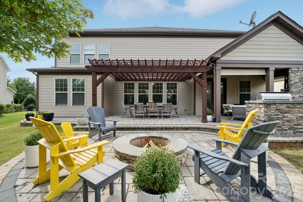 $750,000 | 13345 Horned Lark Drive, Charlotte, NC 28278