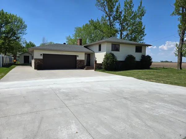 $299,900 | 612 7th Street Northeast, Dilworth, MN 56529