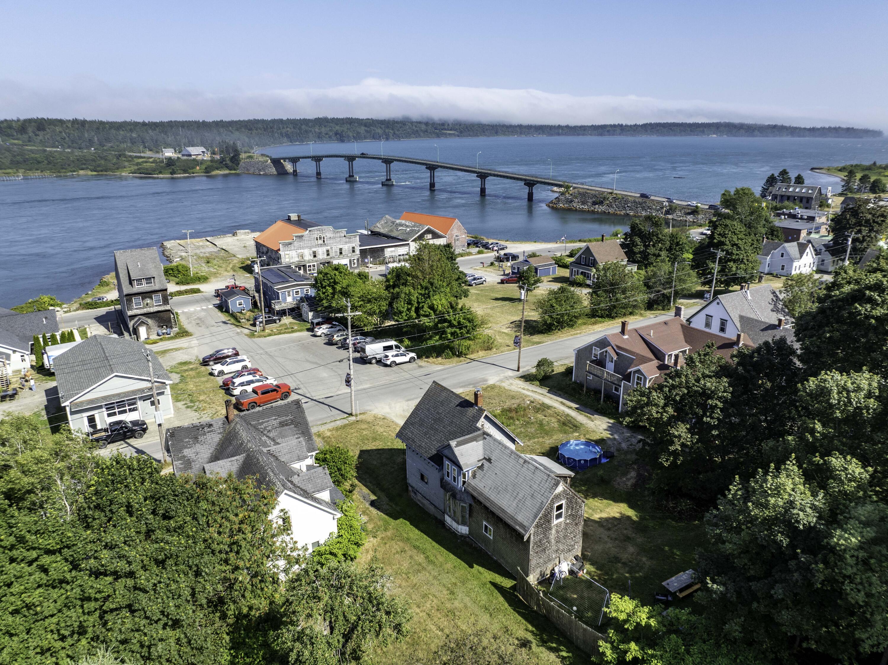27 Pleasant St Lubec (12 of 33)