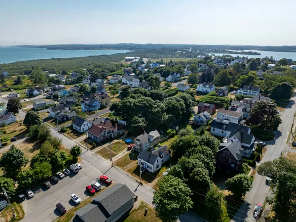 $160,000 | 27 Pleasant Street, Lubec, ME 04652