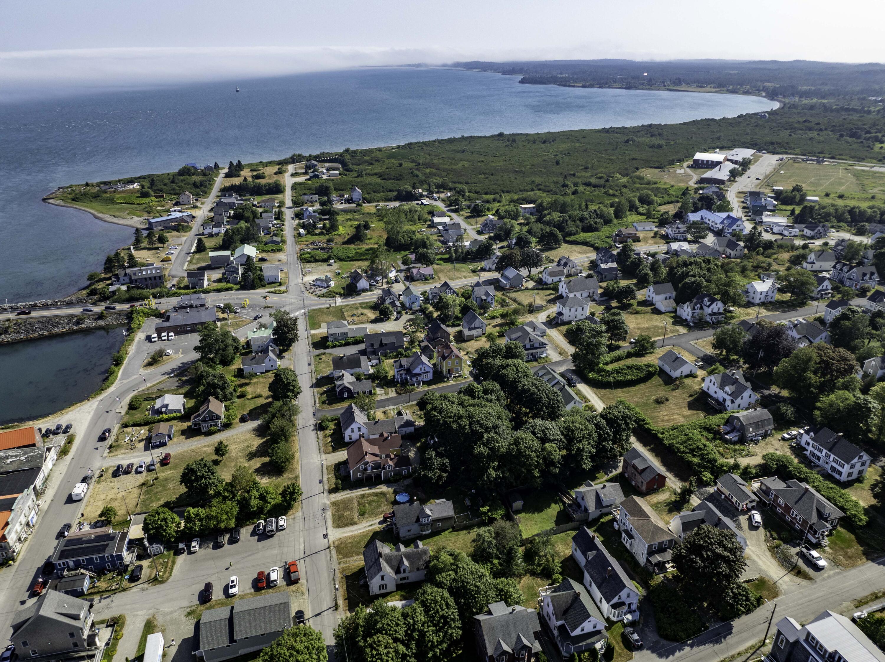 27 Pleasant Street Lubec, ME 04652 - Photo 23 of 29 27 Pleasant St Lubec (19 of 33)