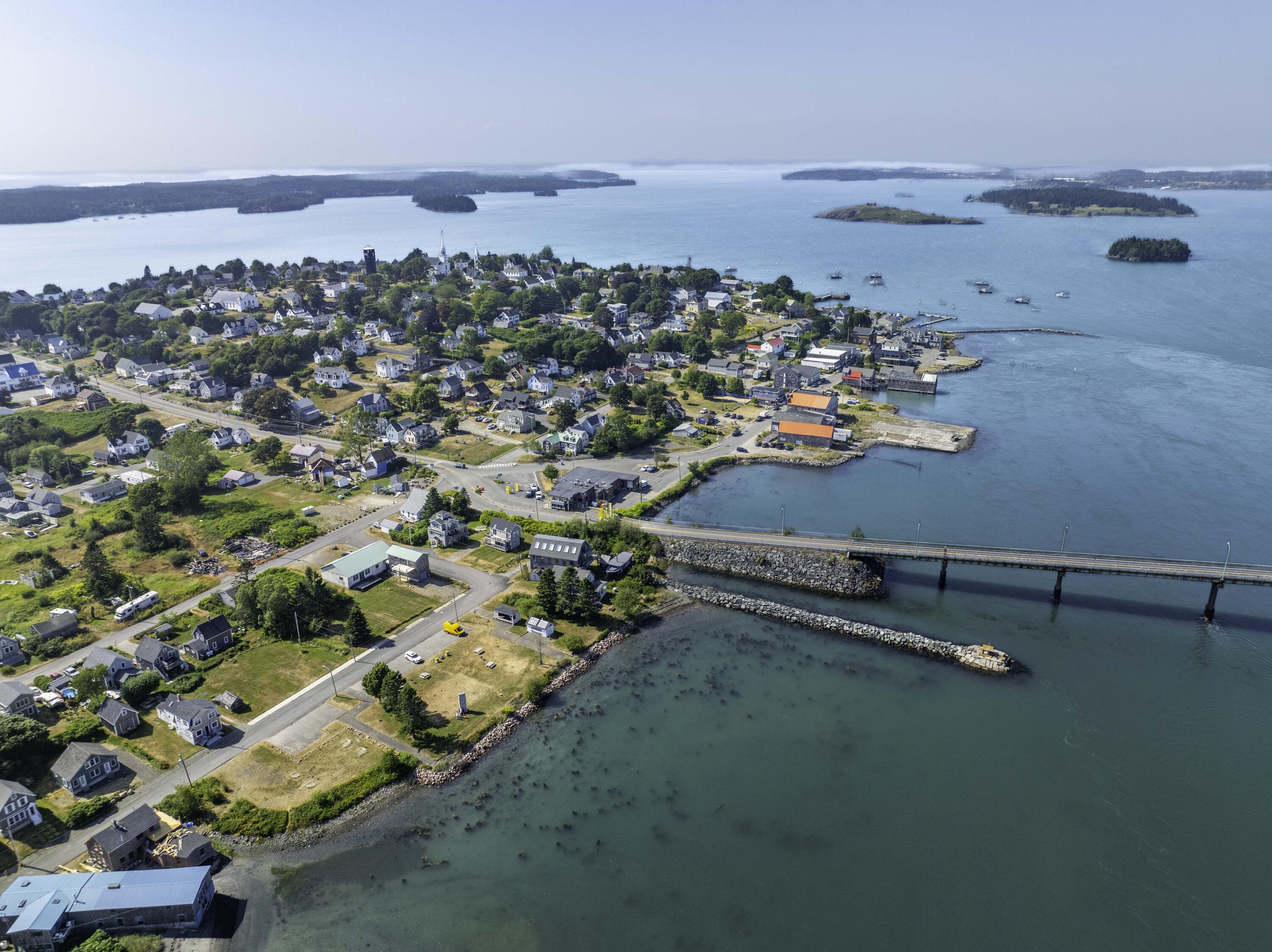 27 Pleasant Street Lubec, ME 04652 - Photo 29 of 29 27 Pleasant St Lubec (27 of 33)
