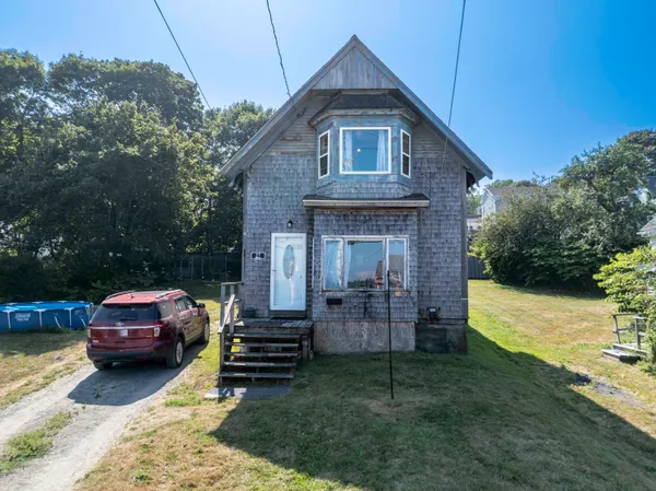 $160,000 | 27 Pleasant Street, Lubec, ME 04652