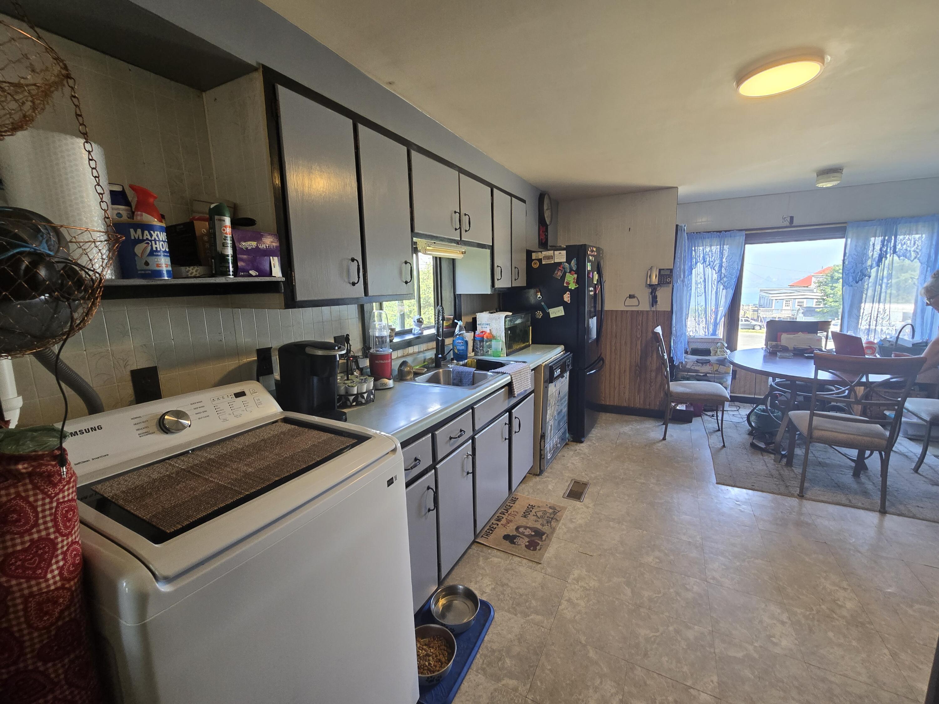 27 Pleasant Street Lubec, ME 04652 - Photo 7 of 29 20250813_153050