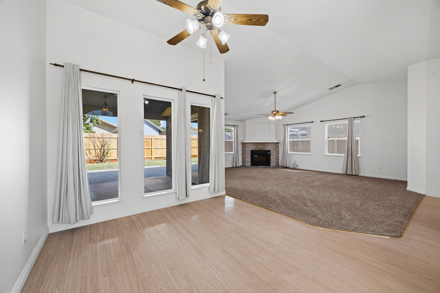 1752 Modoc Avenue Tulare, CA 93274 - Photo 7 of 45 07 - Dinning Area (1)