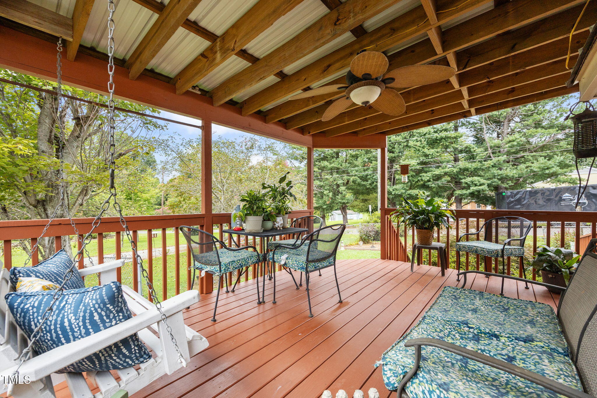 407 North 9th Street Mebane, NC 27302 - Photo 28 of 42 a view of a chairs and table in patio