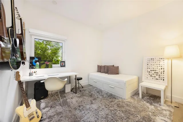 $3,750,000 | 3655 Avocado Avenue, Coconut Grove, FL 33133