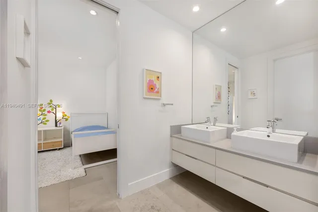 $3,750,000 | 3655 Avocado Avenue, Coconut Grove, FL 33133