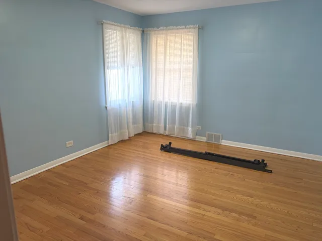 $575,000 | 5840 North Kimball Avenue, Chicago, IL 60659