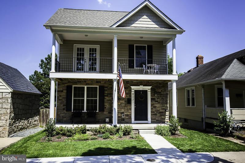 803 Sunken Road Fredericksburg, VA 22401 - Photo 1 of 23 a front view of a house with garden