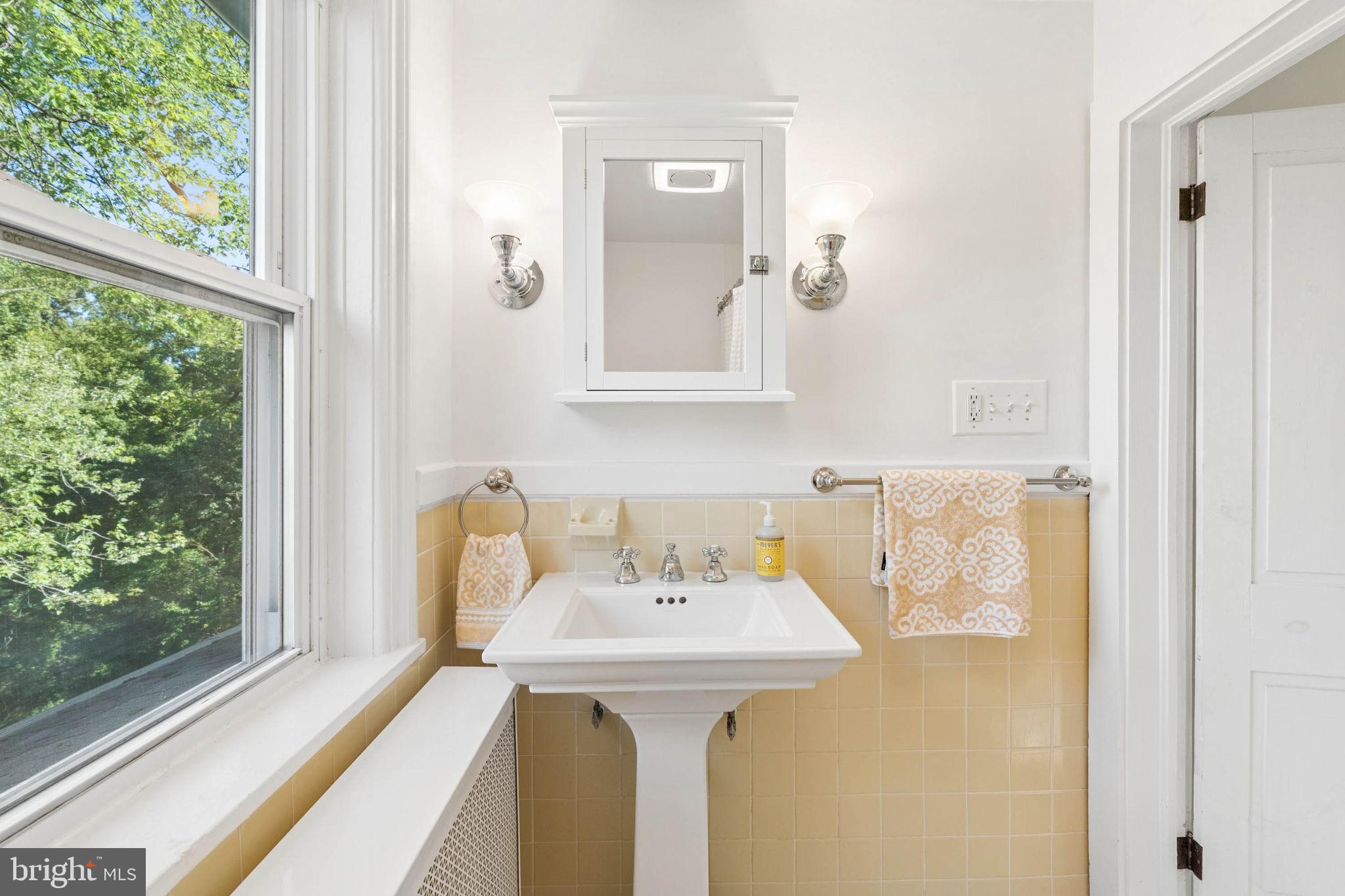 1412 Monkton Road Monkton, MD 21111 - Photo 54 of 72 Second full bath on the upper level