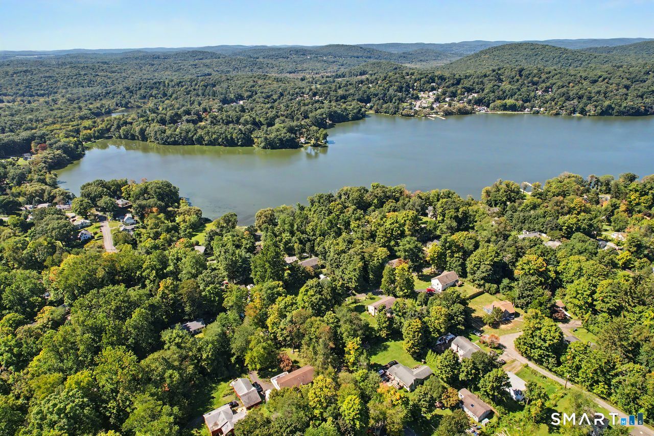 Putnam Lake
